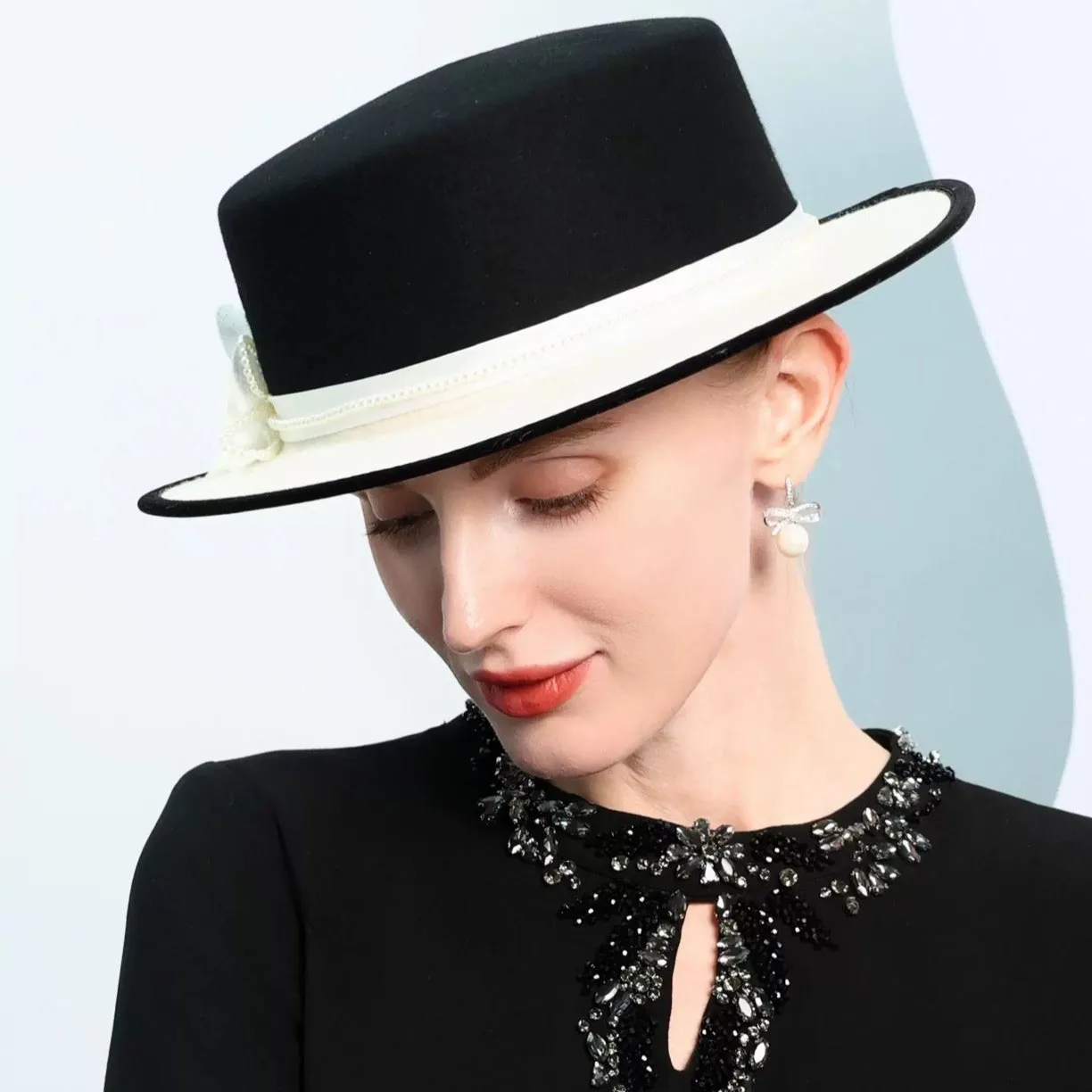 Black White Elegant Flat Brimmed Hat Wool Felt Fedoras