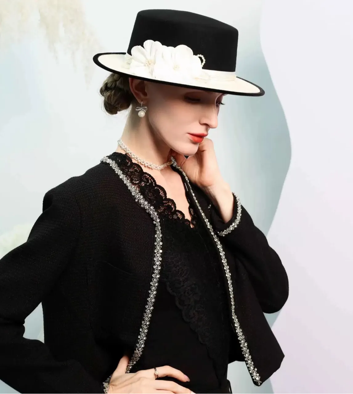 Black White Elegant Flat Brimmed Hat Wool Felt Fedoras
