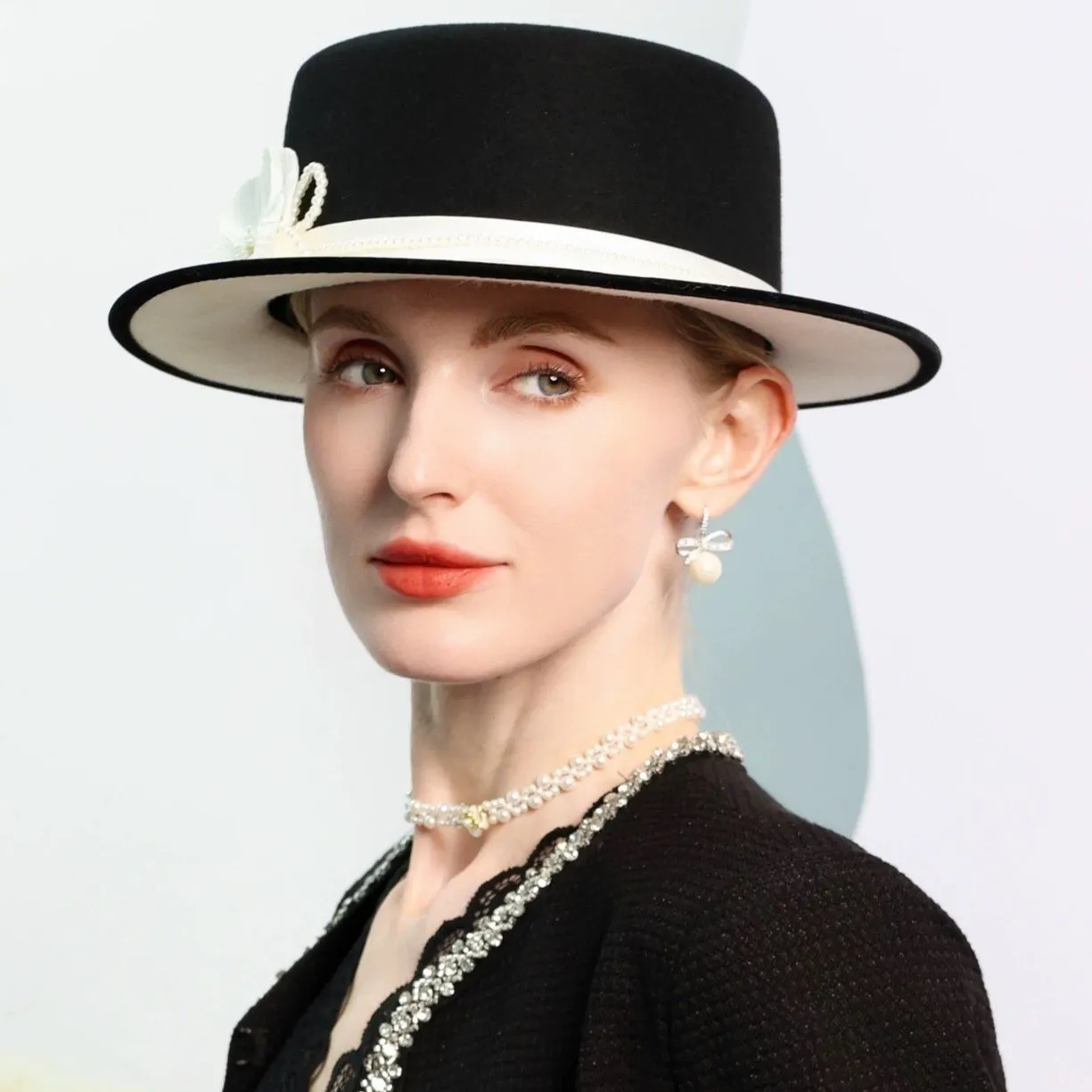Black White Elegant Flat Brimmed Hat Wool Felt Fedoras
