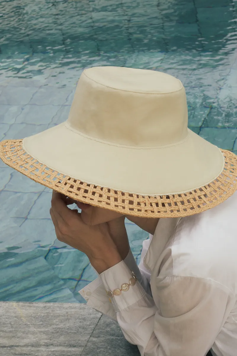 Délice Cottage hat