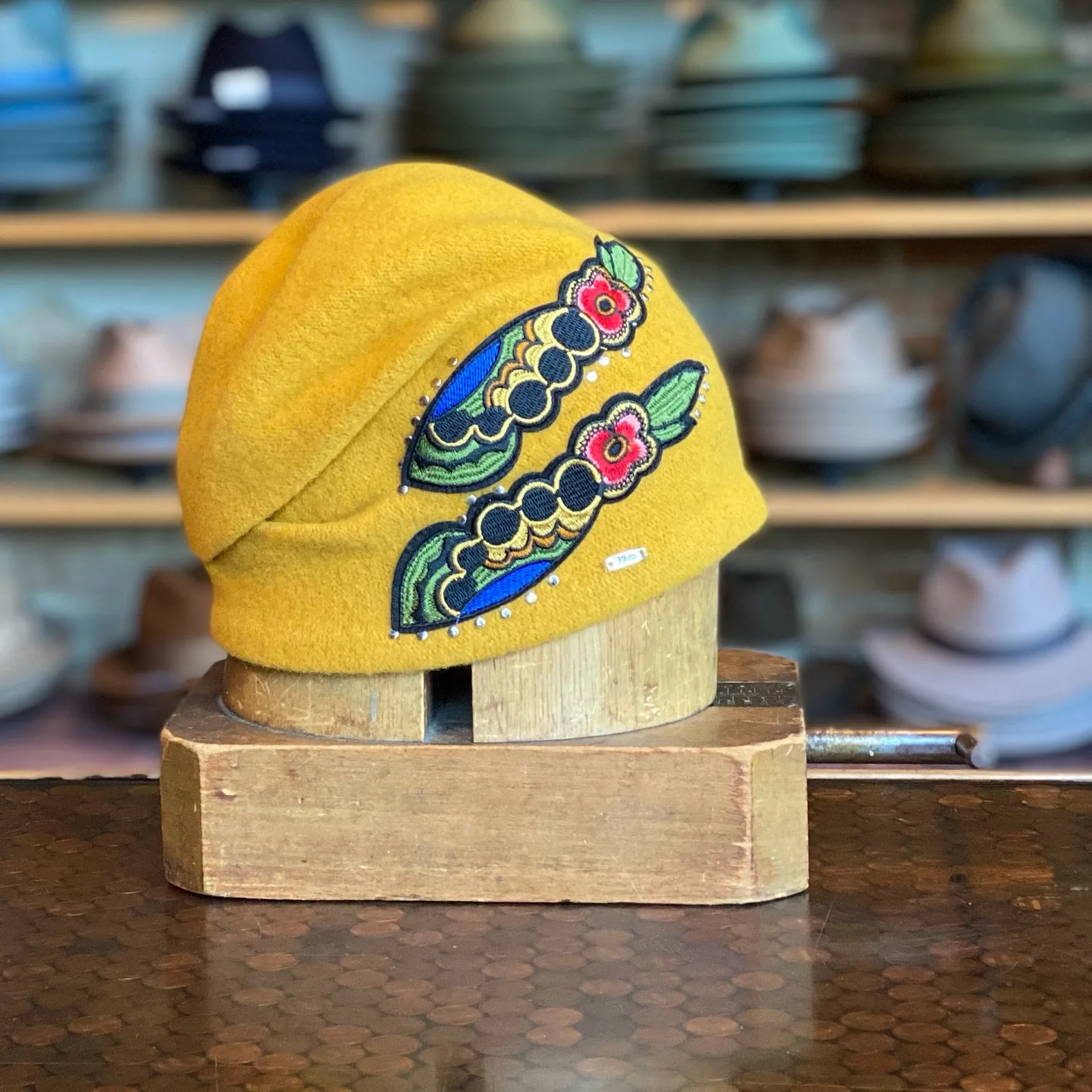 Eserta Beanie