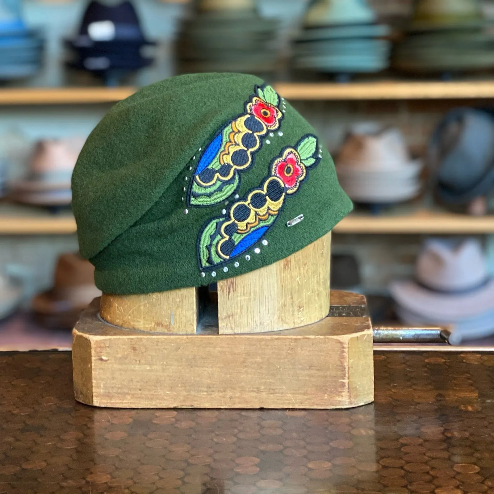 Eserta Beanie