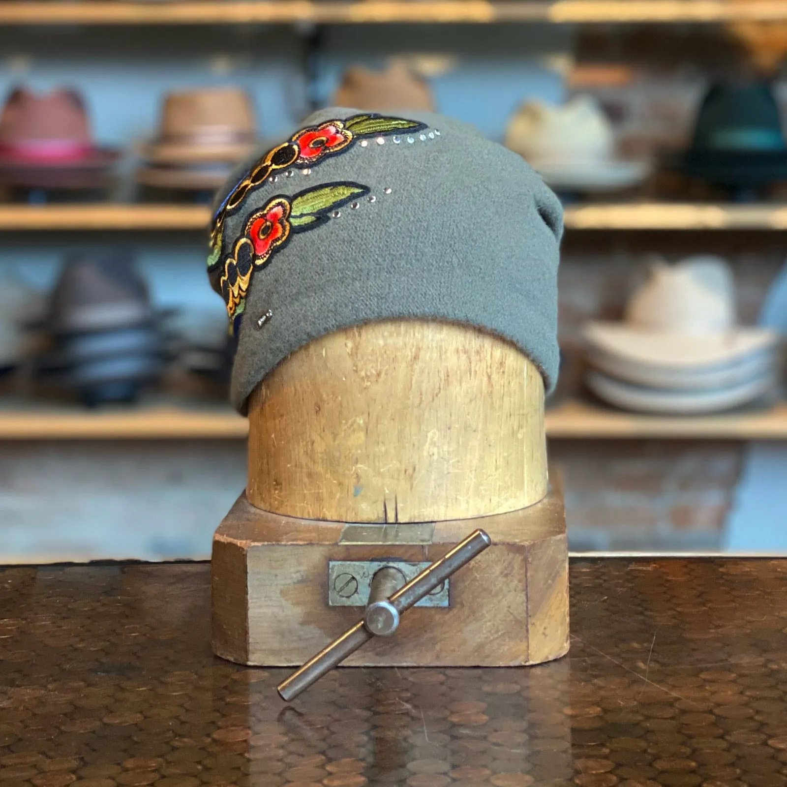 Eserta Beanie