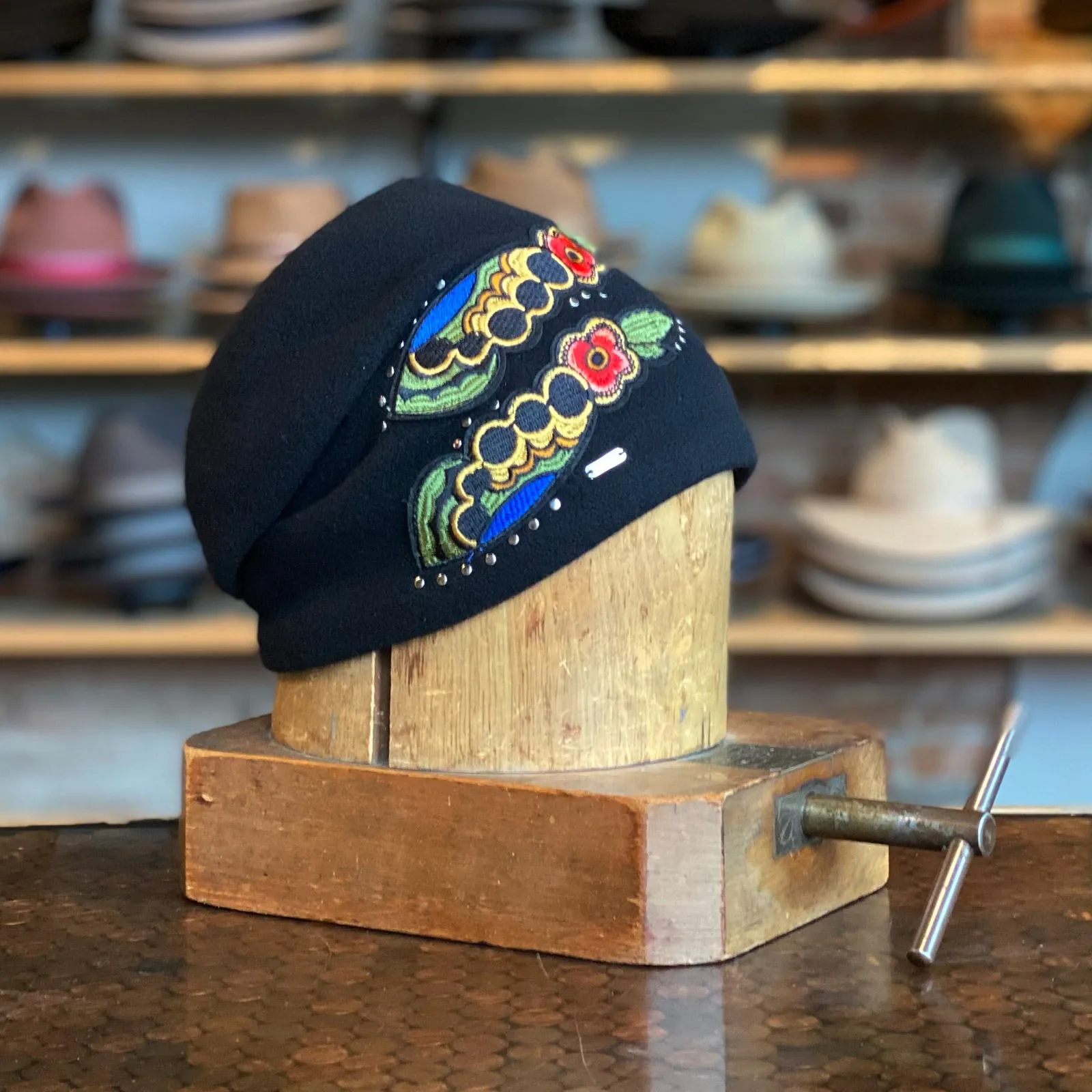 Eserta Beanie