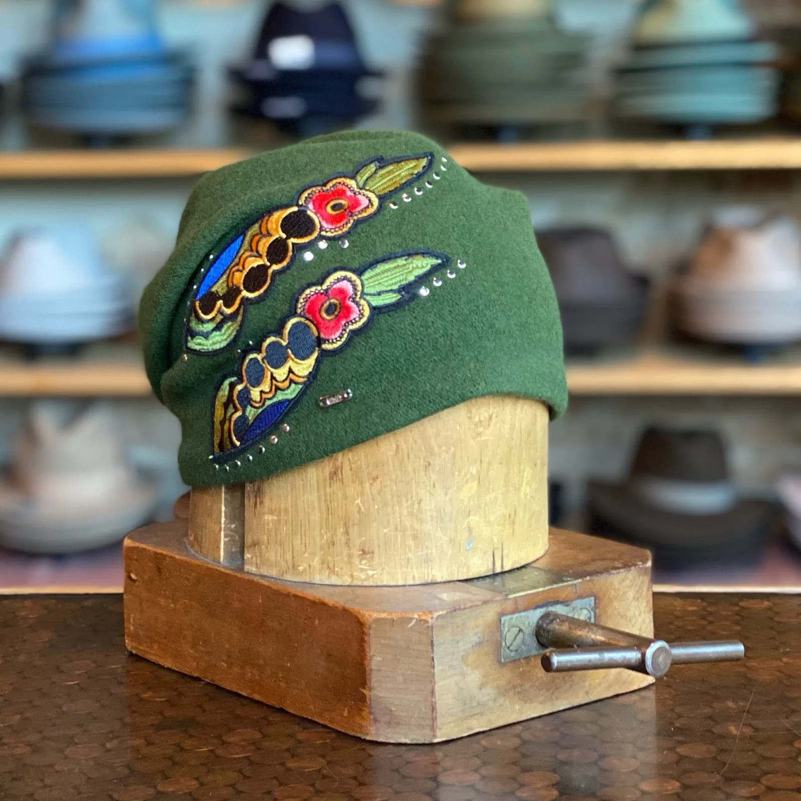 Eserta Beanie