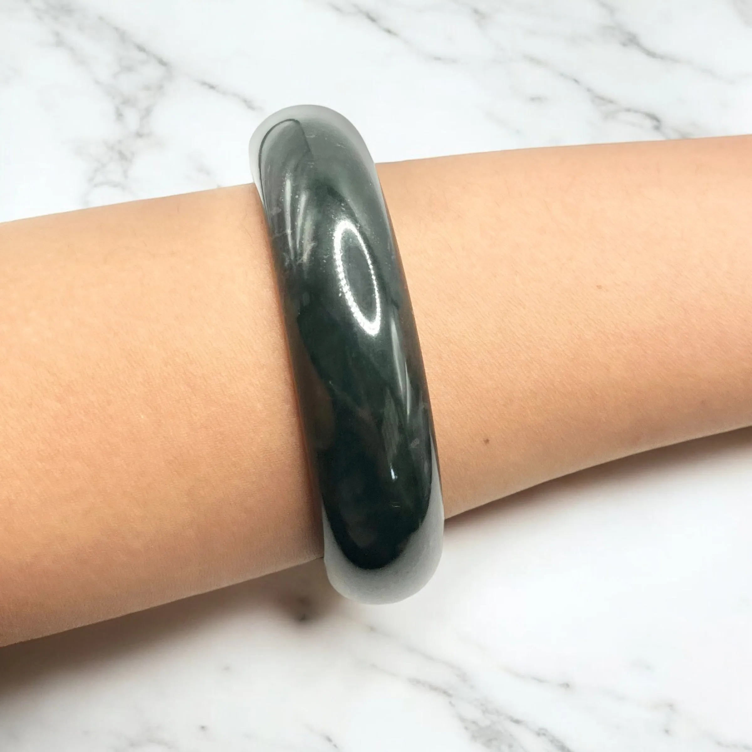 JADE BANGLE