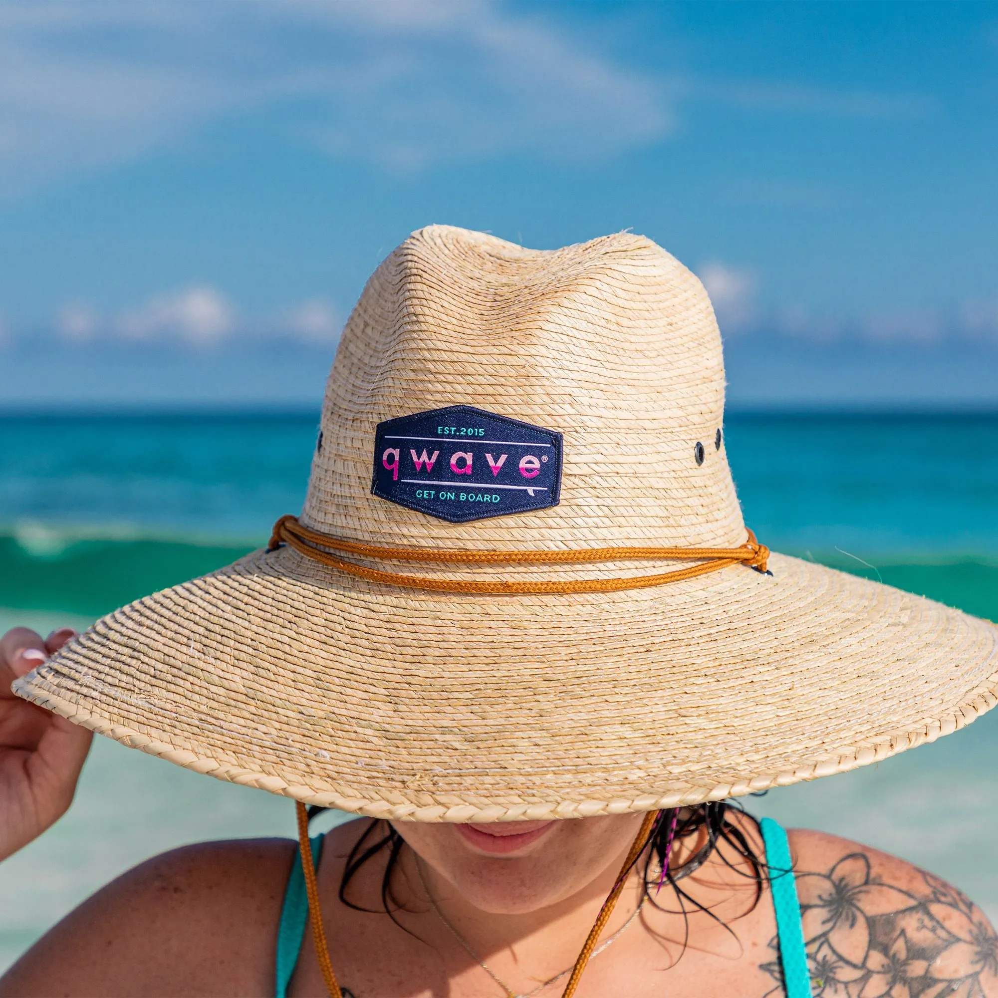 Qwave Packable Stone-Washed Straw Lifeguard Hat for Men and Women - Beach Straw Hat Protects from Summer Sun -  Ombré Pink