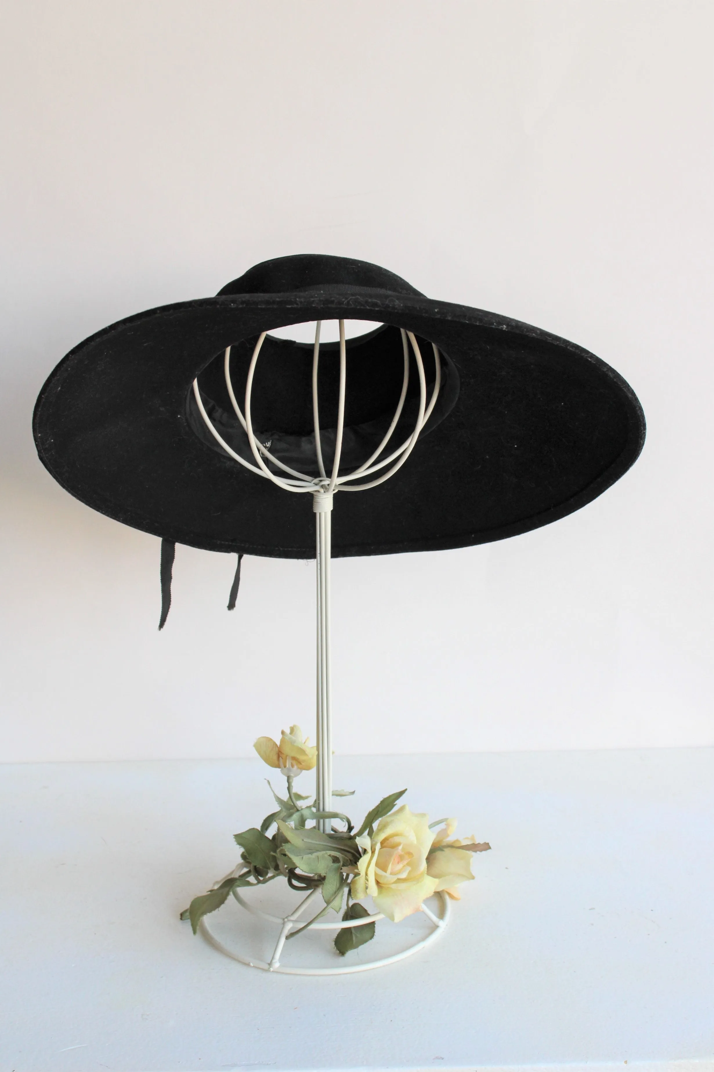 Vintage 1940s 1950s Wide Brimmed Black Hat with Open Crown by Merrimac