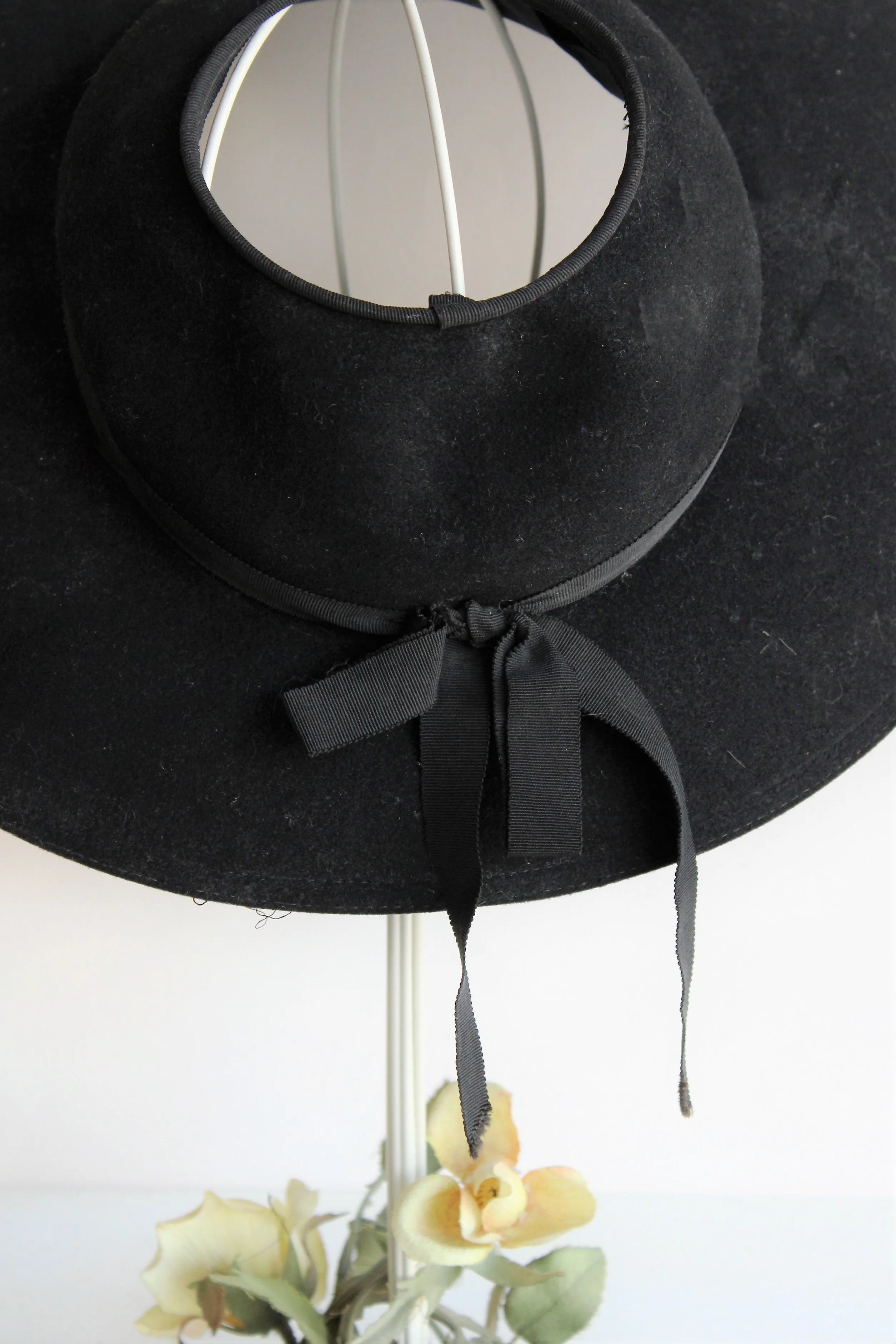 Vintage 1940s 1950s Wide Brimmed Black Hat with Open Crown by Merrimac